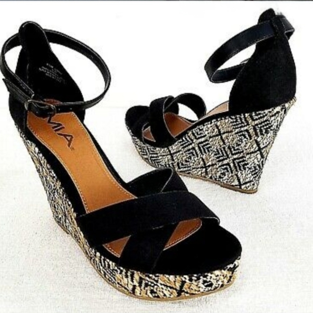 NWOT Mia Silvia Platform Wedge Sandal Size-9.5